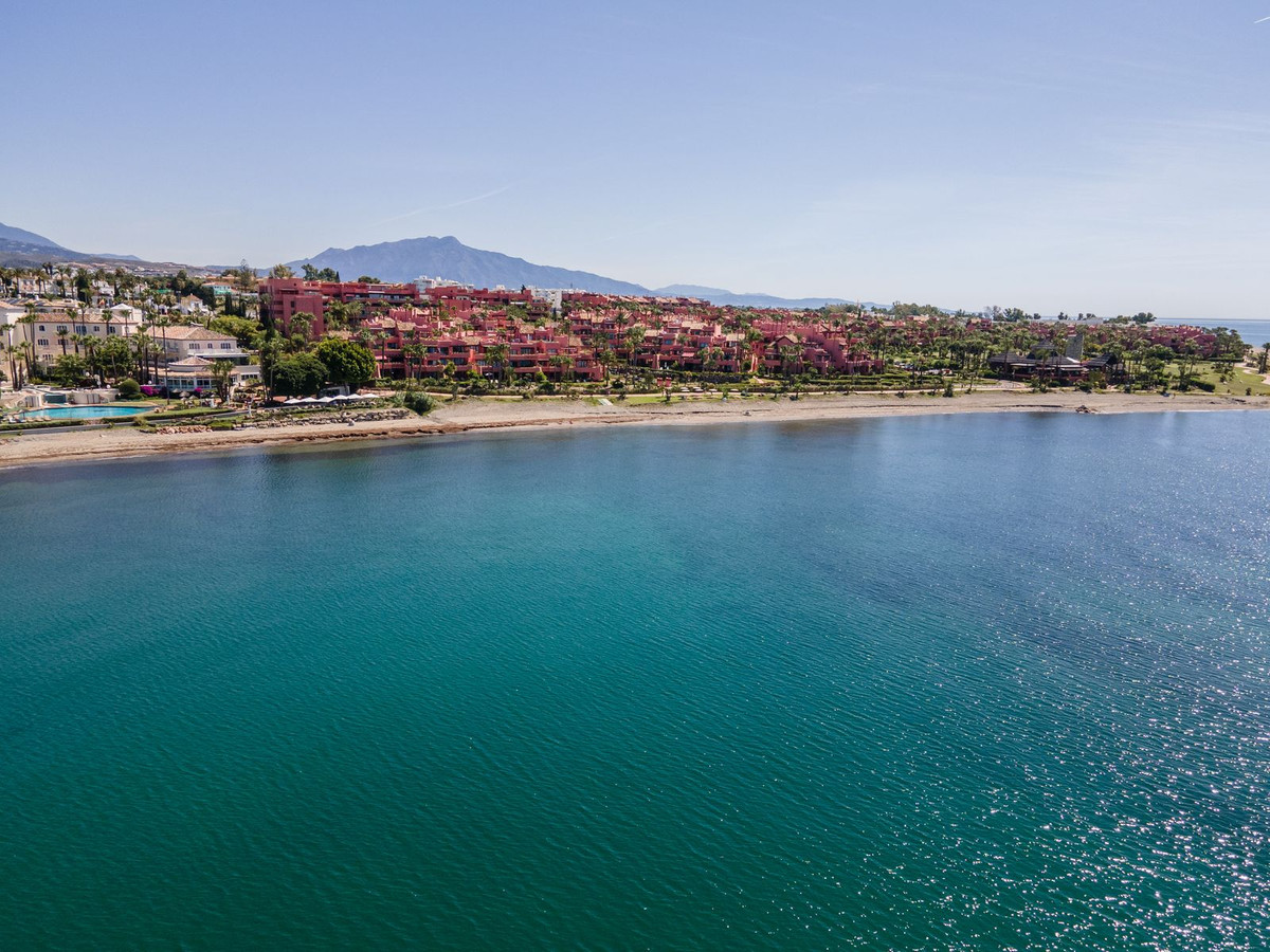 Apartment for sale in Estepona