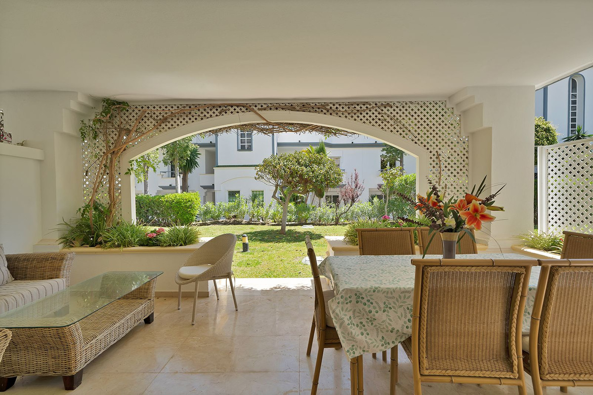 Apartment for sale in Estepona