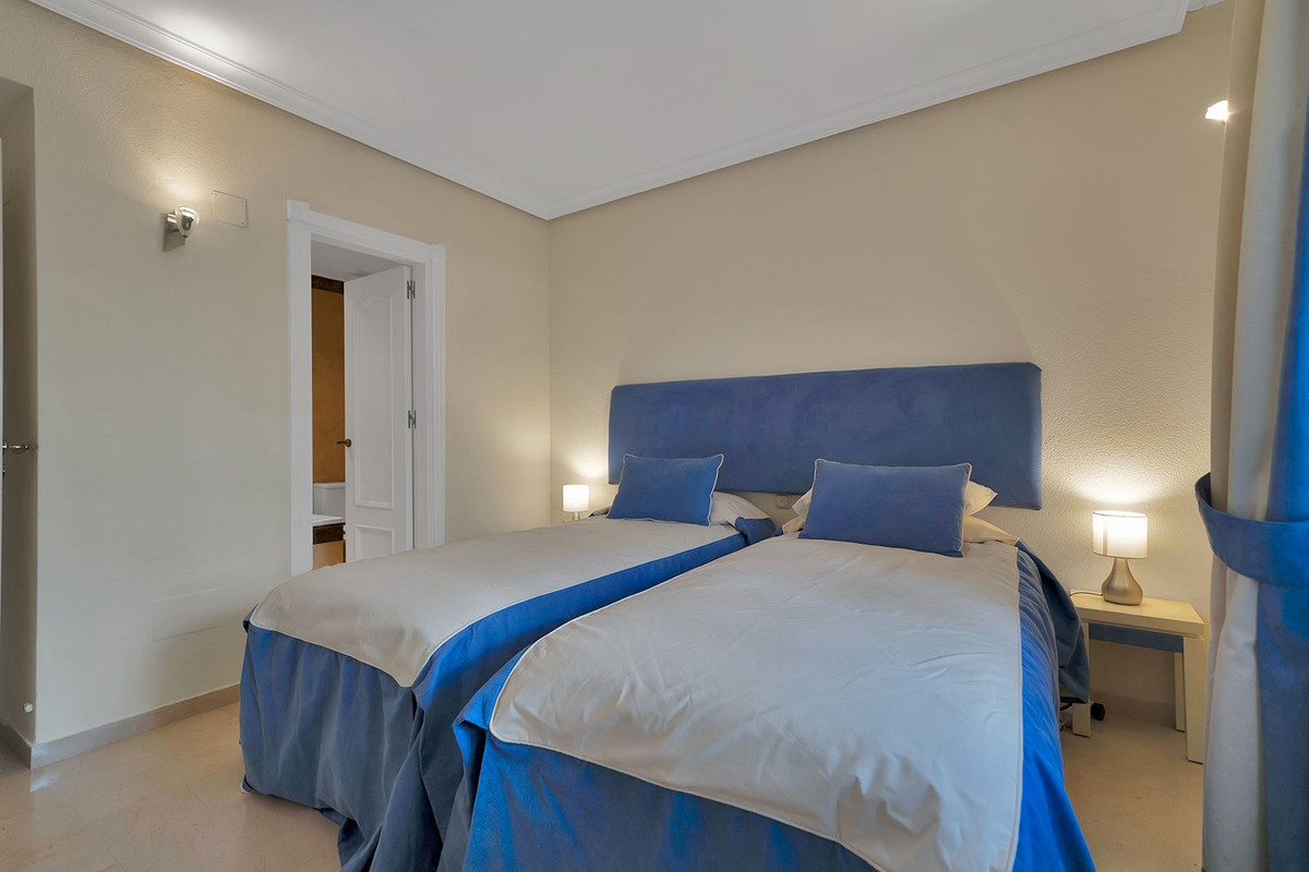 Apartment for sale in Estepona
