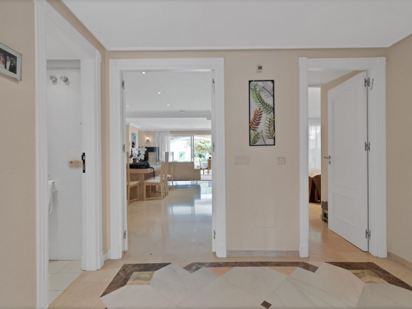 Apartment for sale in Estepona
