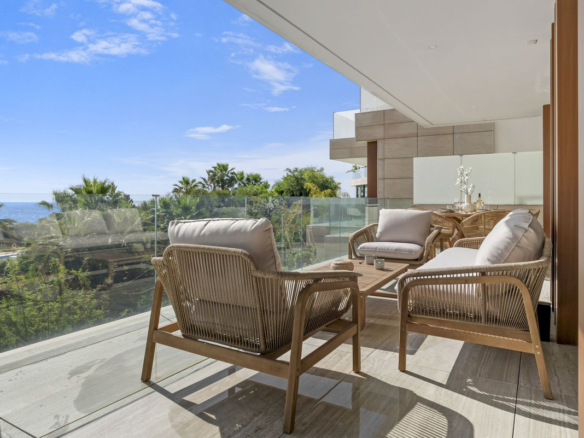 Apartment for sale in Estepona