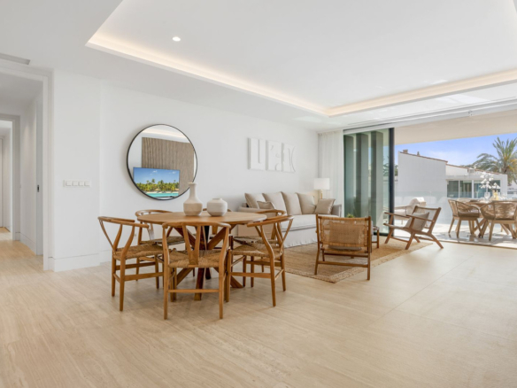 Apartment for sale in Estepona