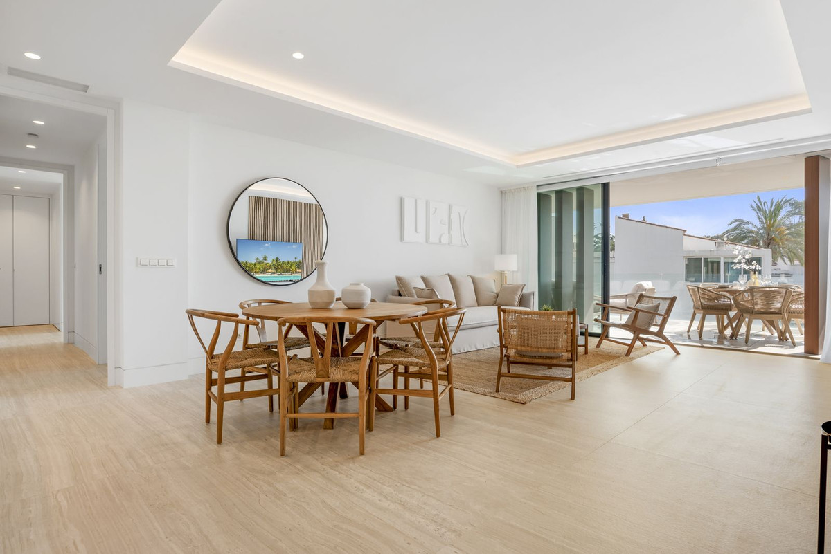 Apartment for sale in Estepona