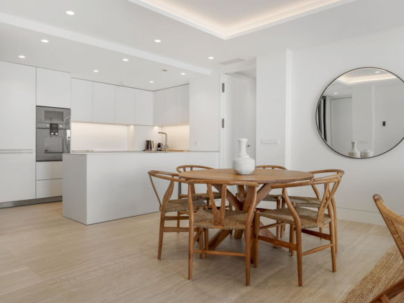 Apartment for sale in Estepona