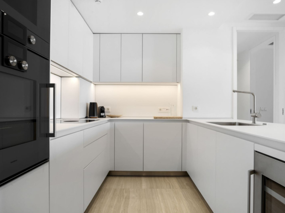 Apartment for sale in Estepona