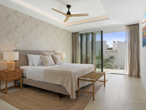 Apartment for sale in Estepona