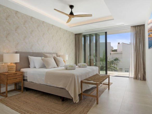 Apartment for sale in Estepona