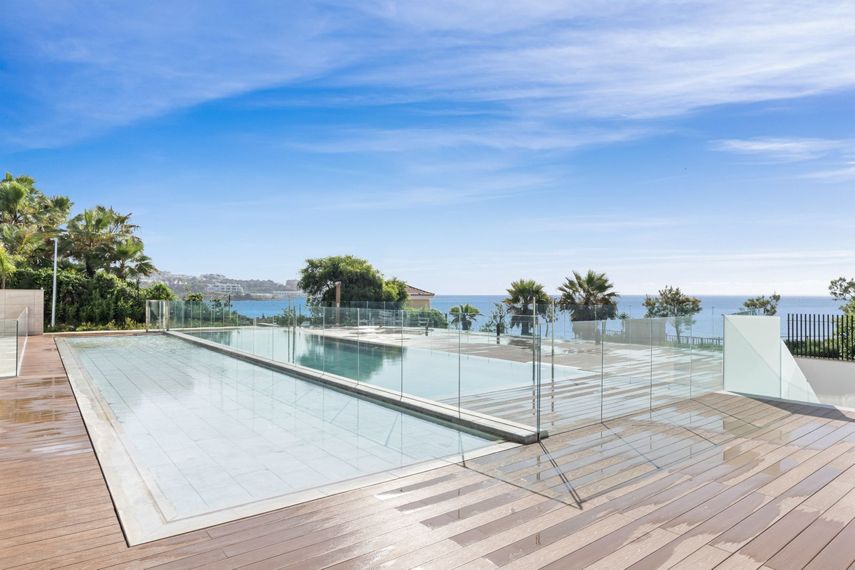 Apartment for sale in Estepona