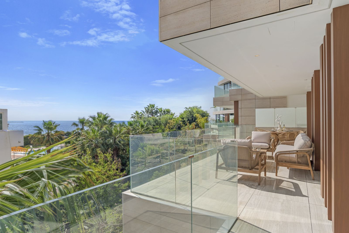 Apartment for sale in Estepona