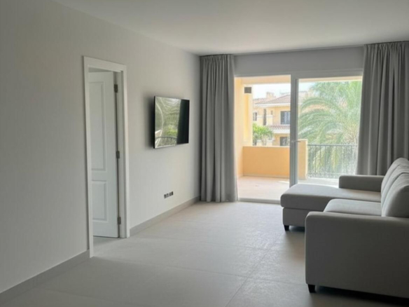 Apartment for sale in Estepona
