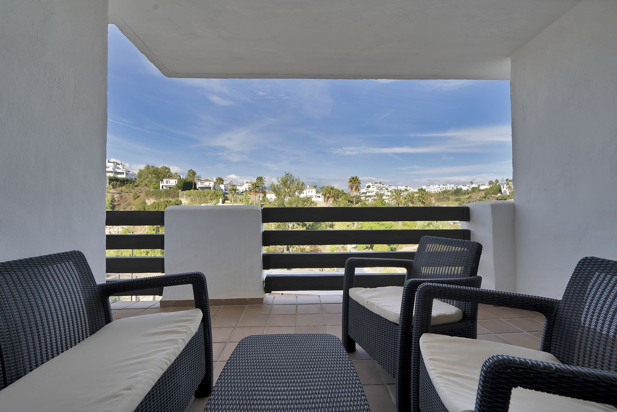 Apartment for sale in Estepona