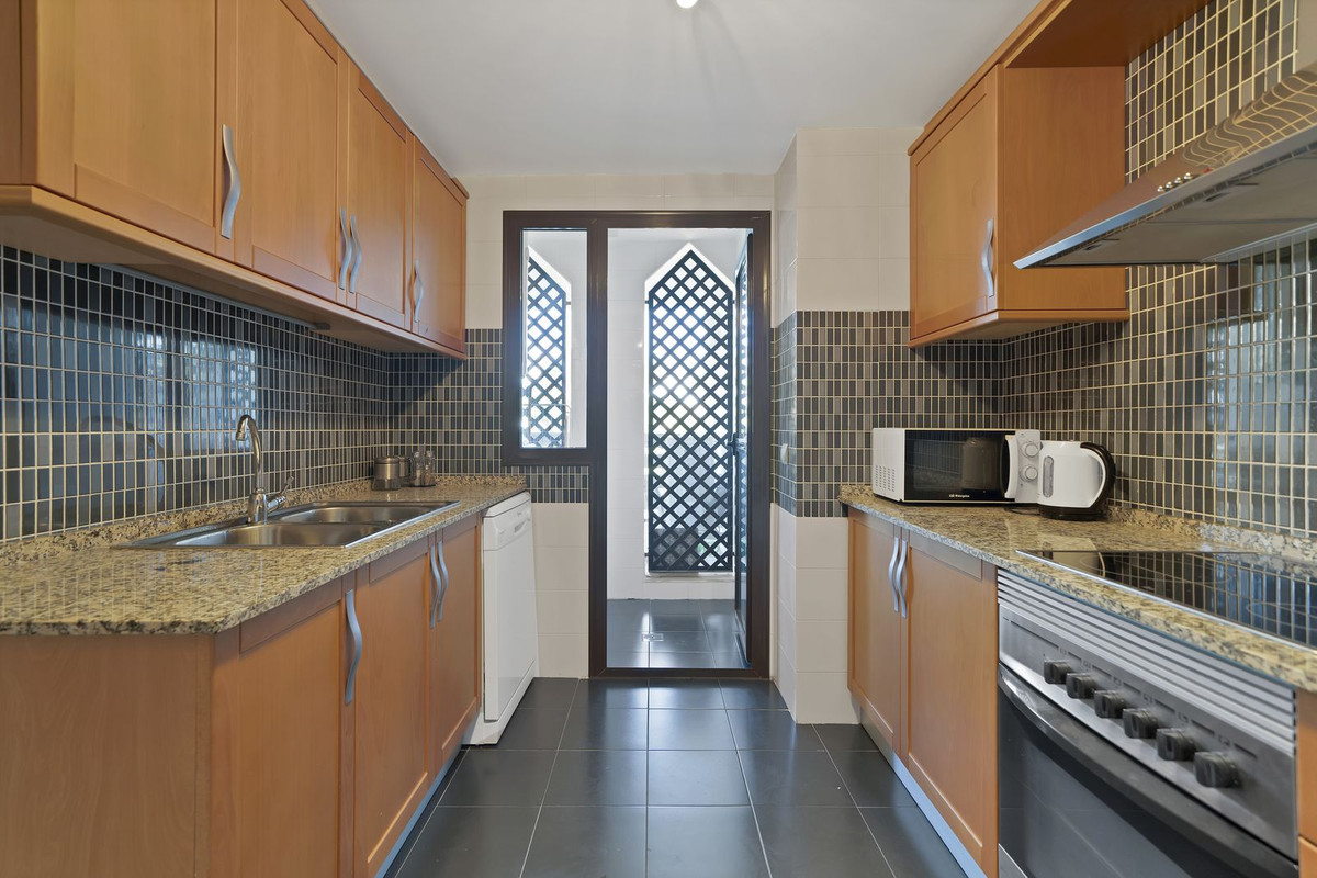 Apartment for sale in Estepona