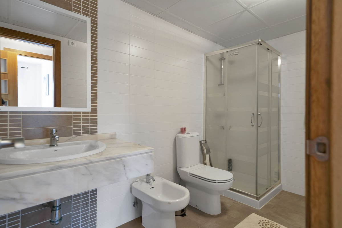 Apartment for sale in Estepona