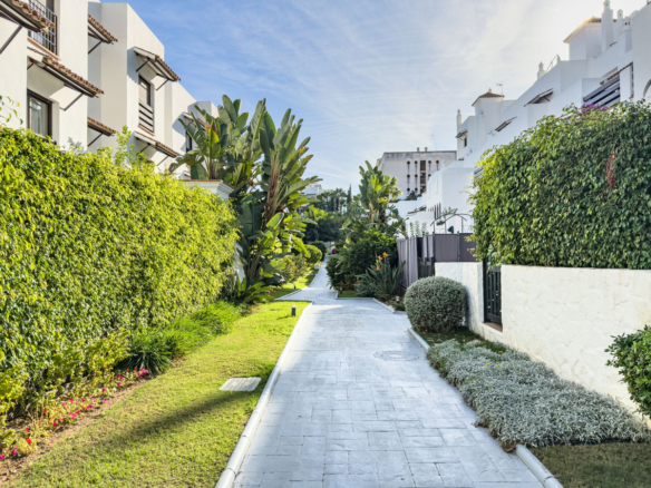 Apartment for sale in Estepona