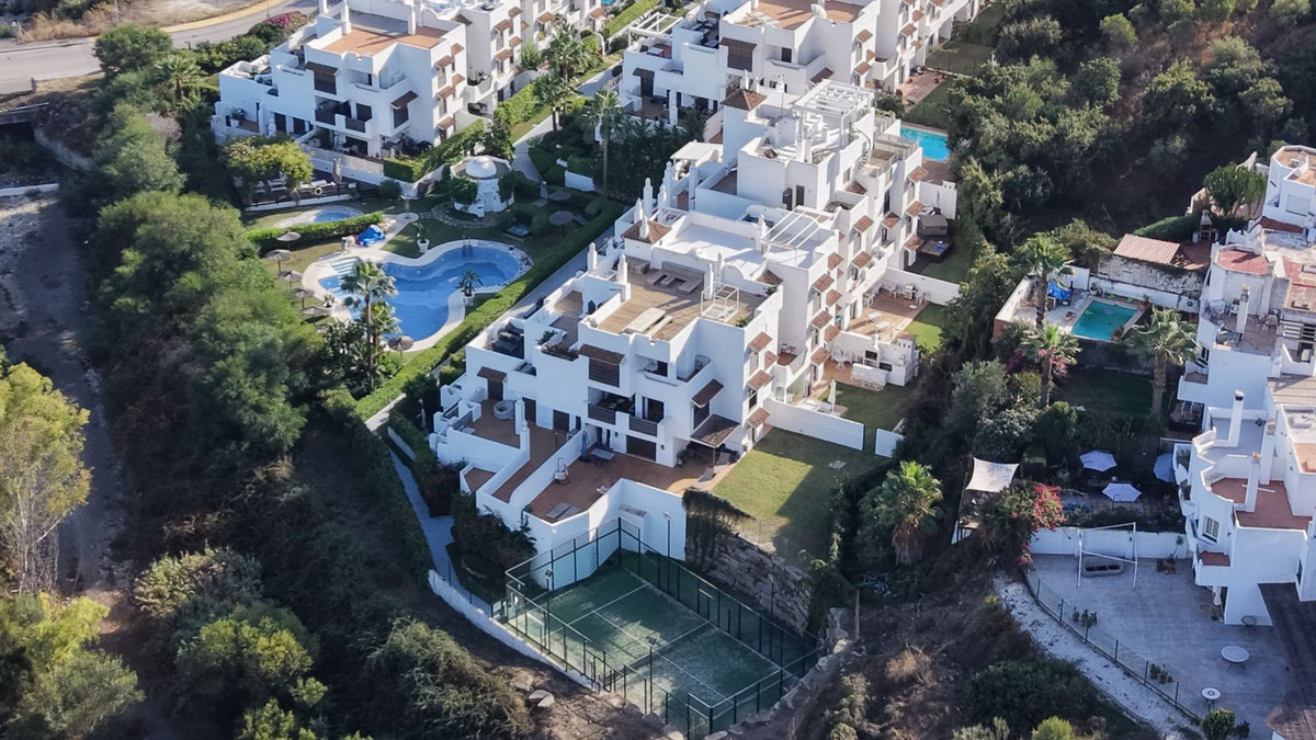 Apartment for sale in Estepona