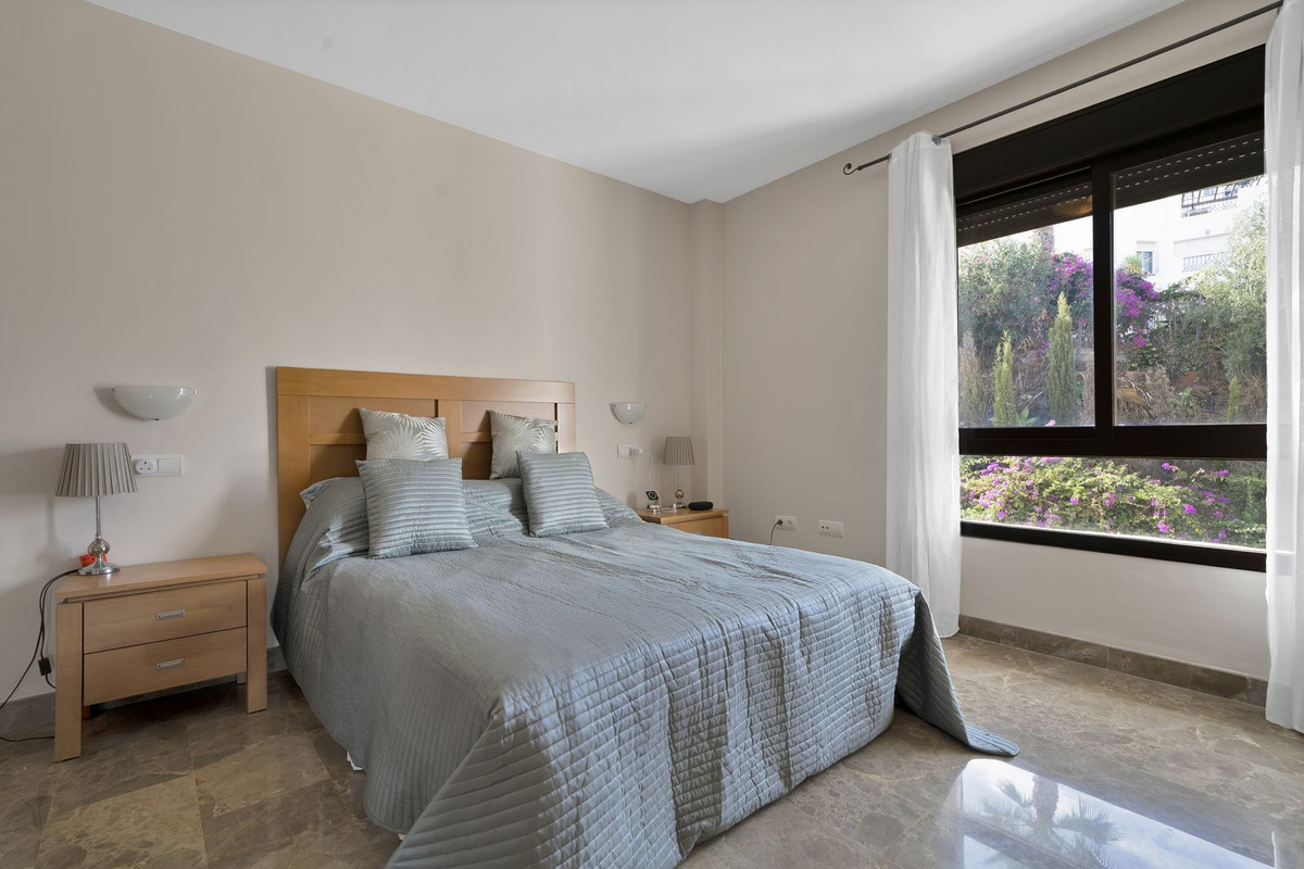 Apartment for sale in Estepona