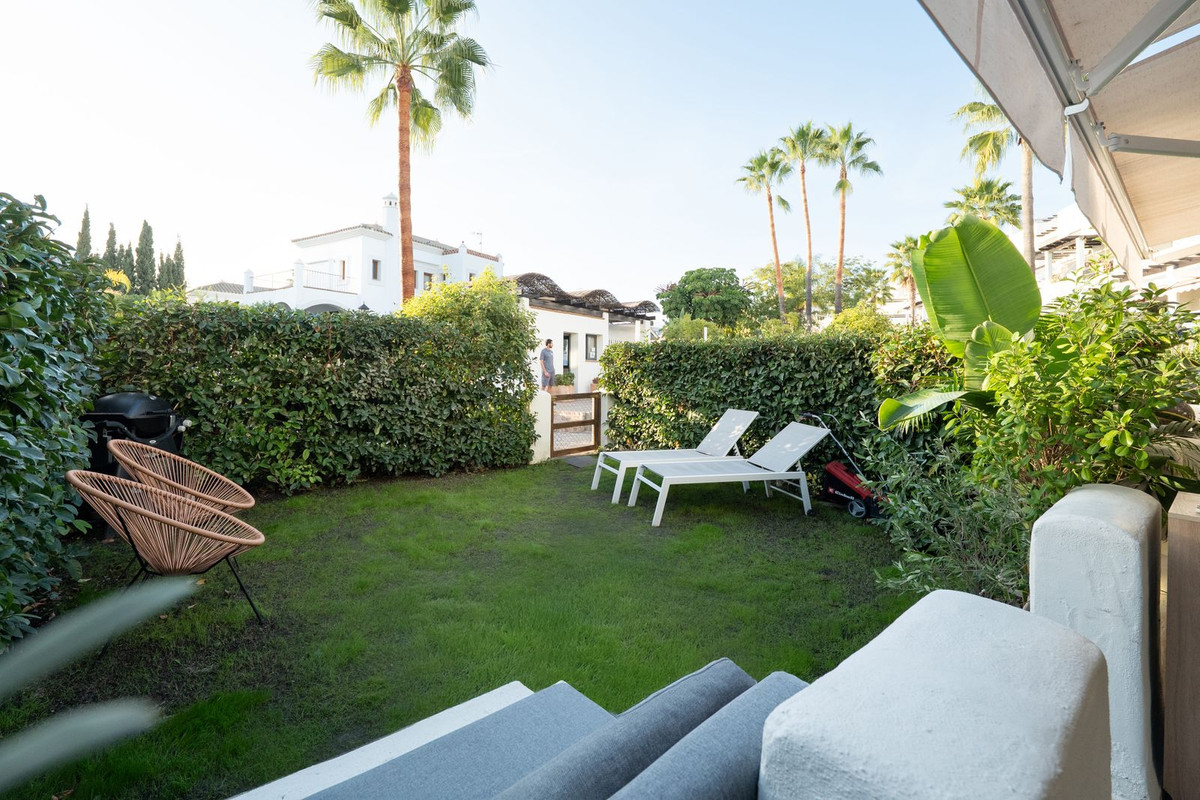 Apartment for sale in Estepona