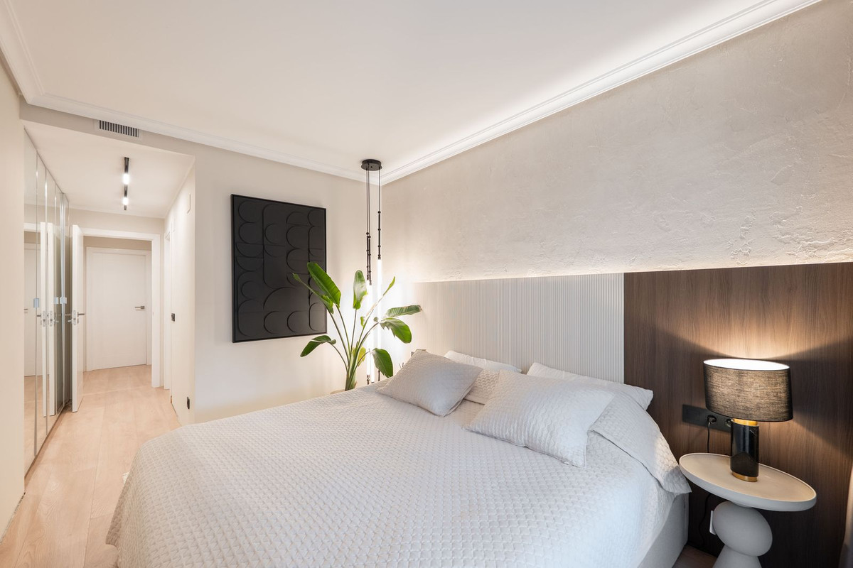 Apartment for sale in Estepona