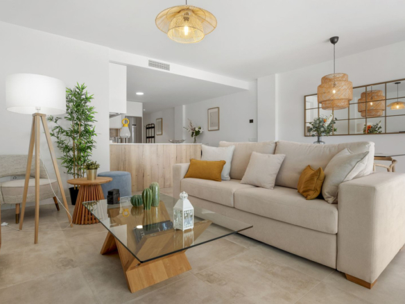 Apartment for sale in Estepona