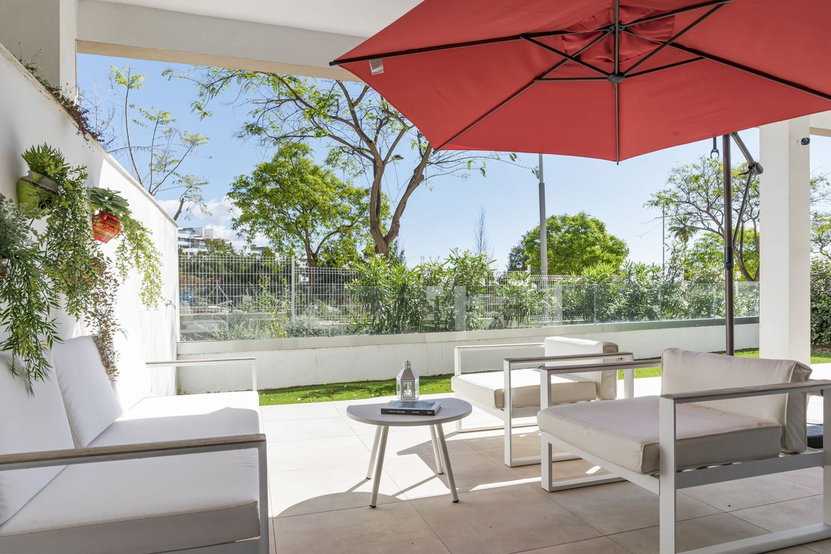 Apartment for sale in Estepona