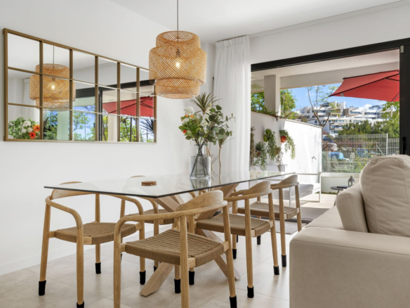 Apartment for sale in Estepona