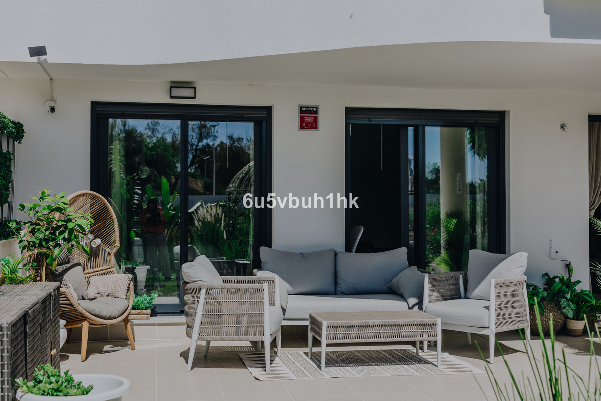 Apartment for sale in Estepona