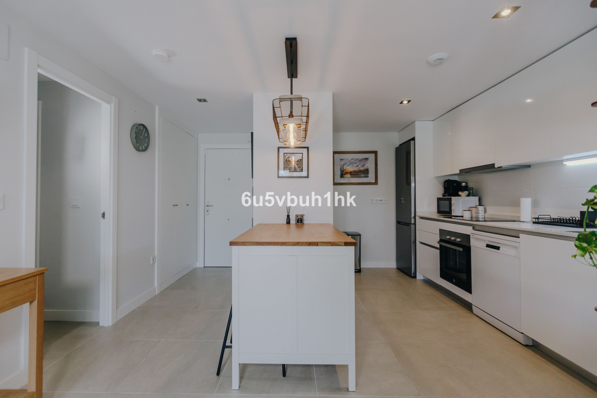 Apartment for sale in Estepona