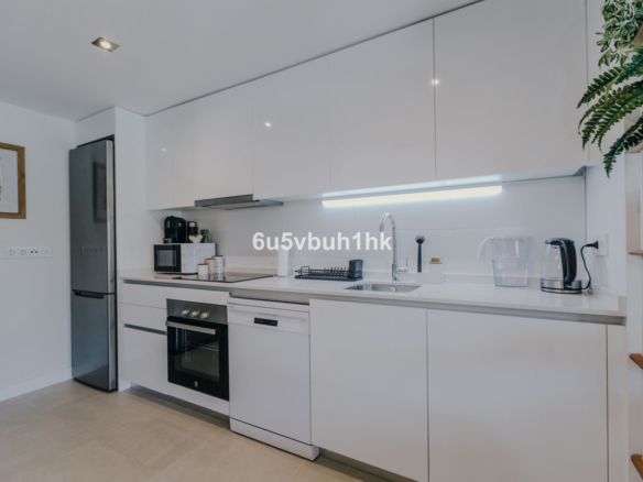 Apartment for sale in Estepona