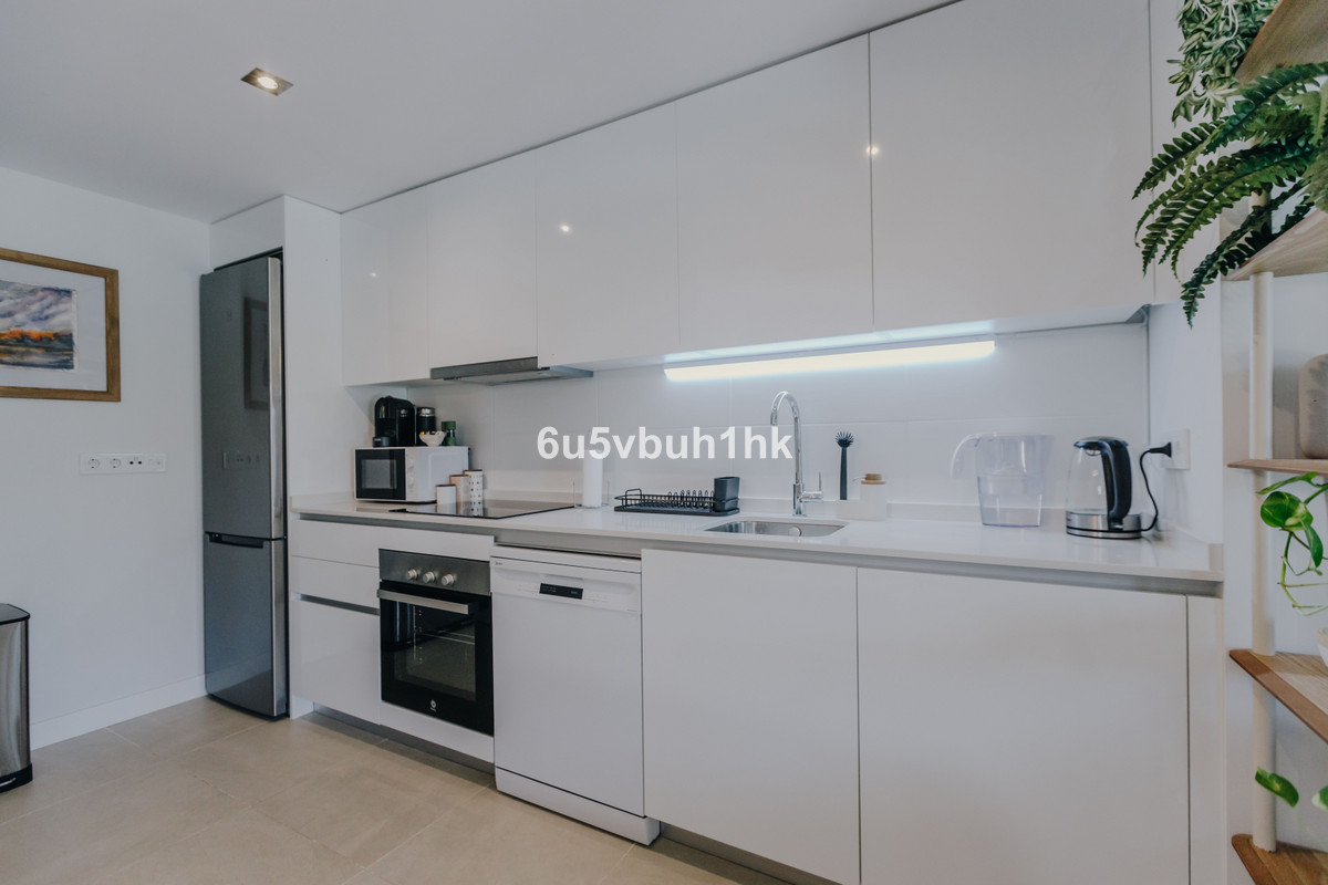 Apartment for sale in Estepona