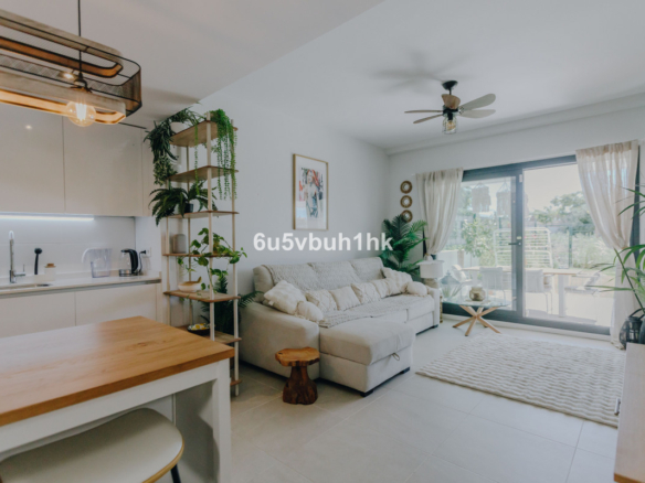 Apartment for sale in Estepona