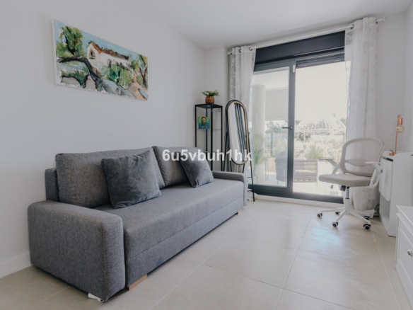 Apartment for sale in Estepona