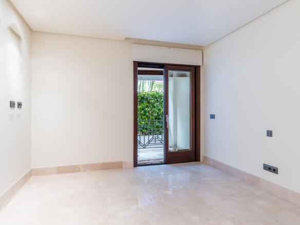 Apartment for sale in Estepona