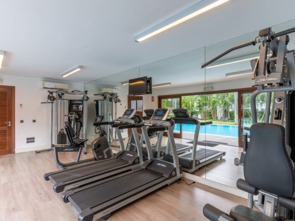Apartment for sale in Estepona