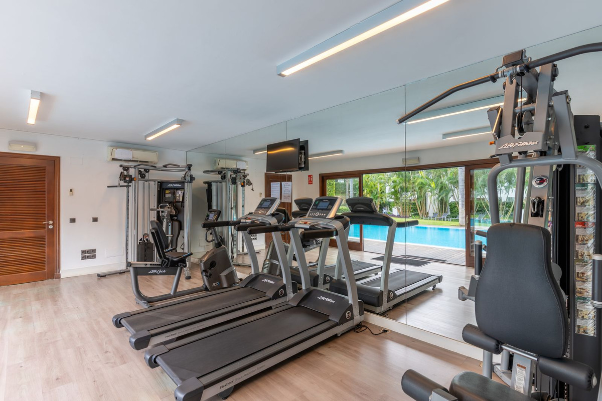 Apartment for sale in Estepona