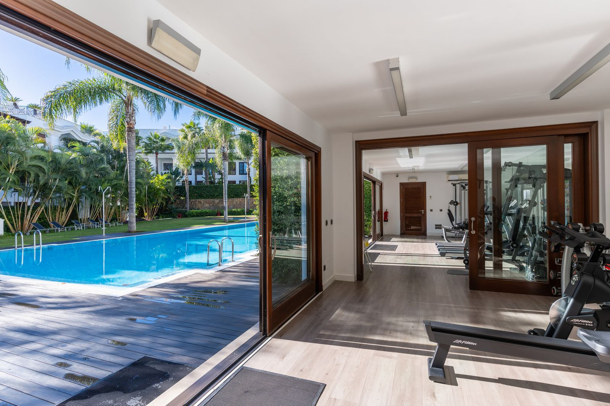 Apartment for sale in Estepona