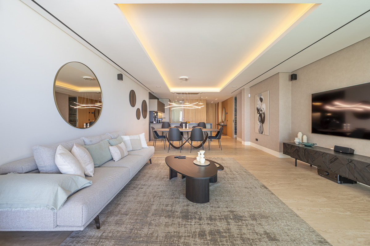 Apartment for sale in Estepona