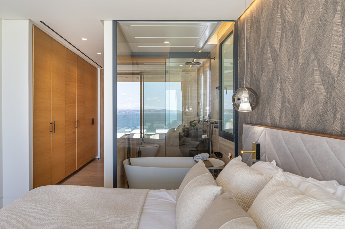 Apartment for sale in Estepona