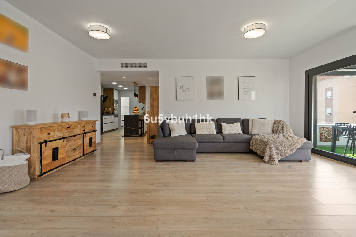 Apartment for sale in Estepona