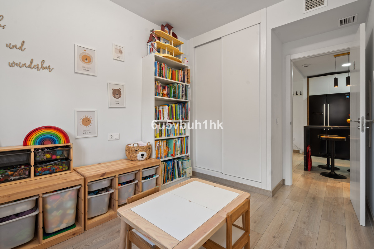 Apartment for sale in Estepona