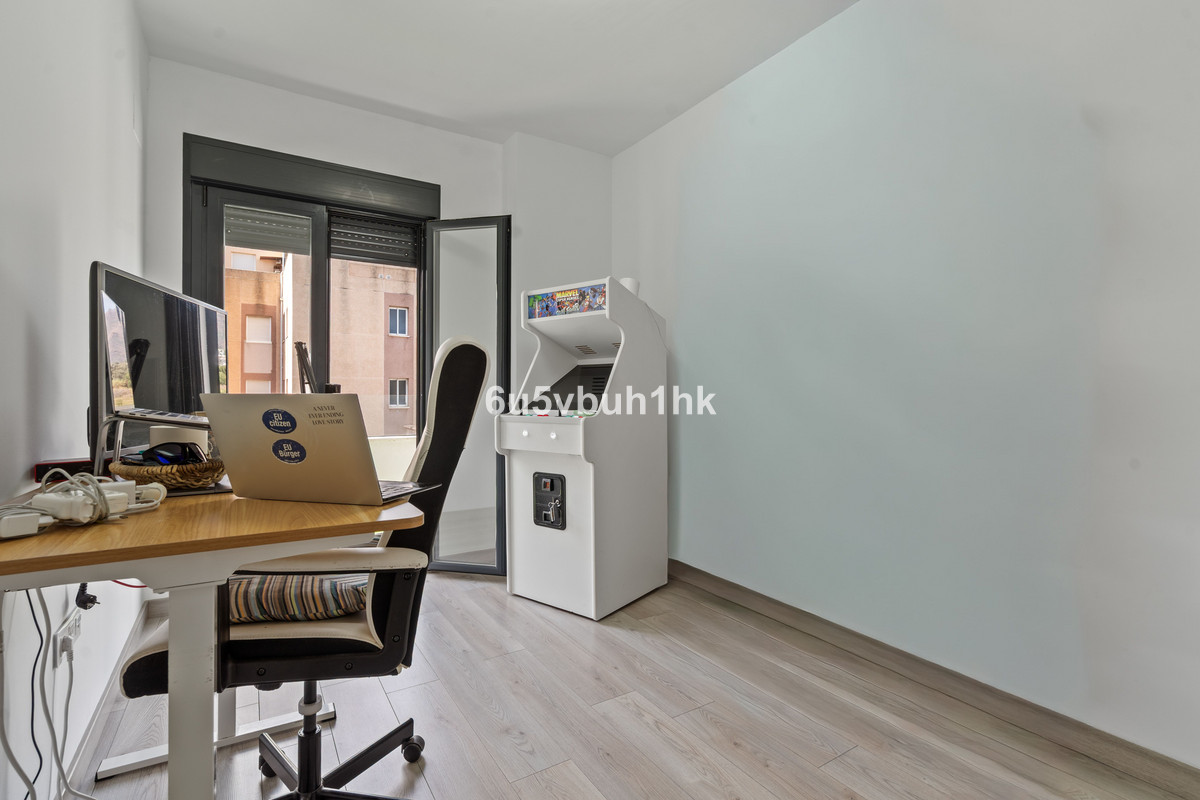 Apartment for sale in Estepona