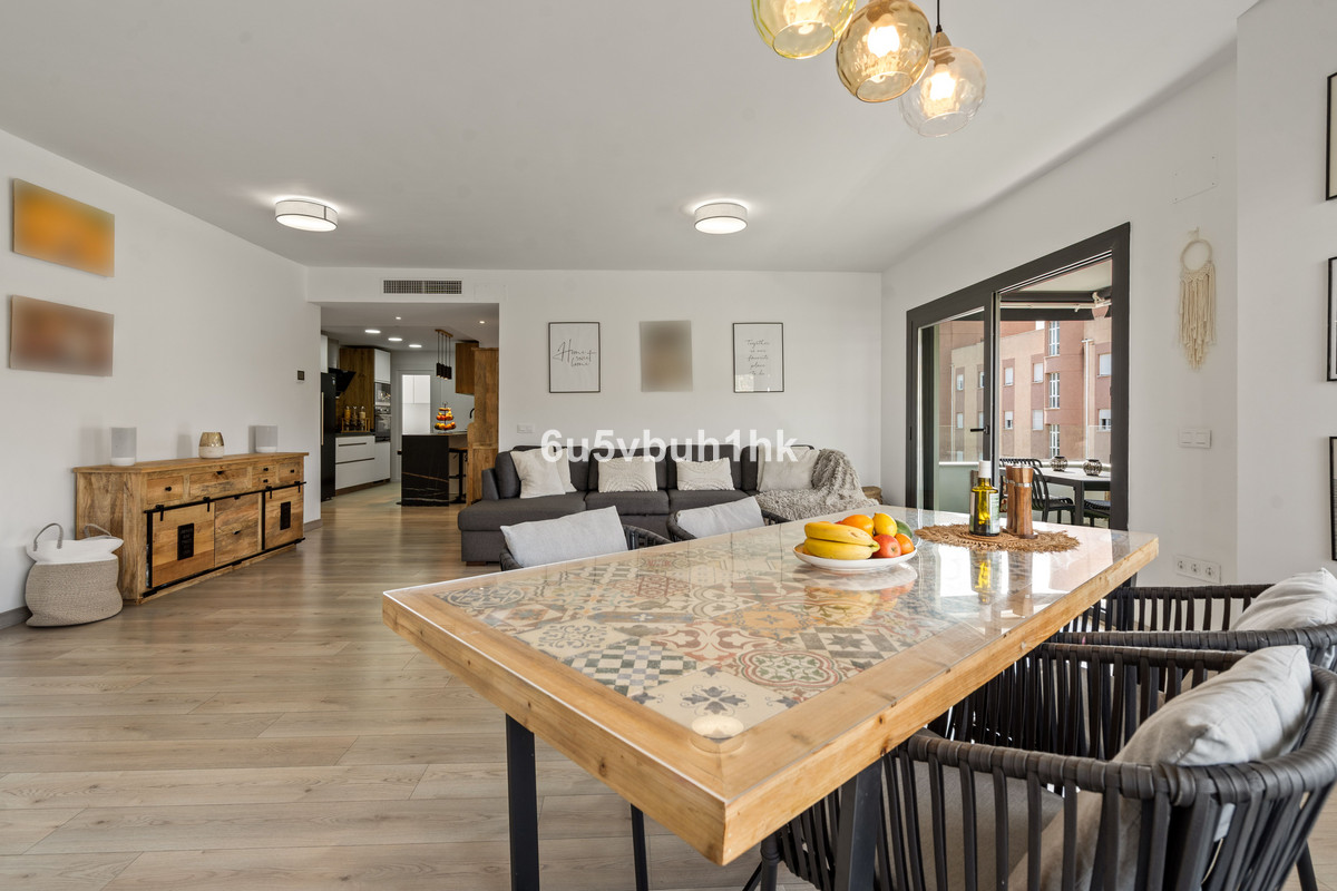 Apartment for sale in Estepona
