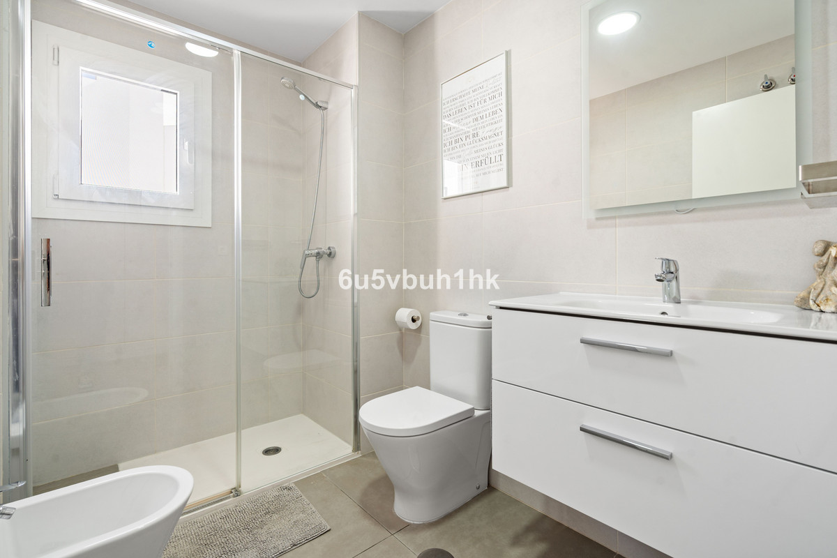 Apartment for sale in Estepona