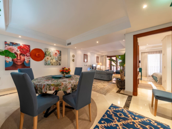 Apartment for sale in Estepona