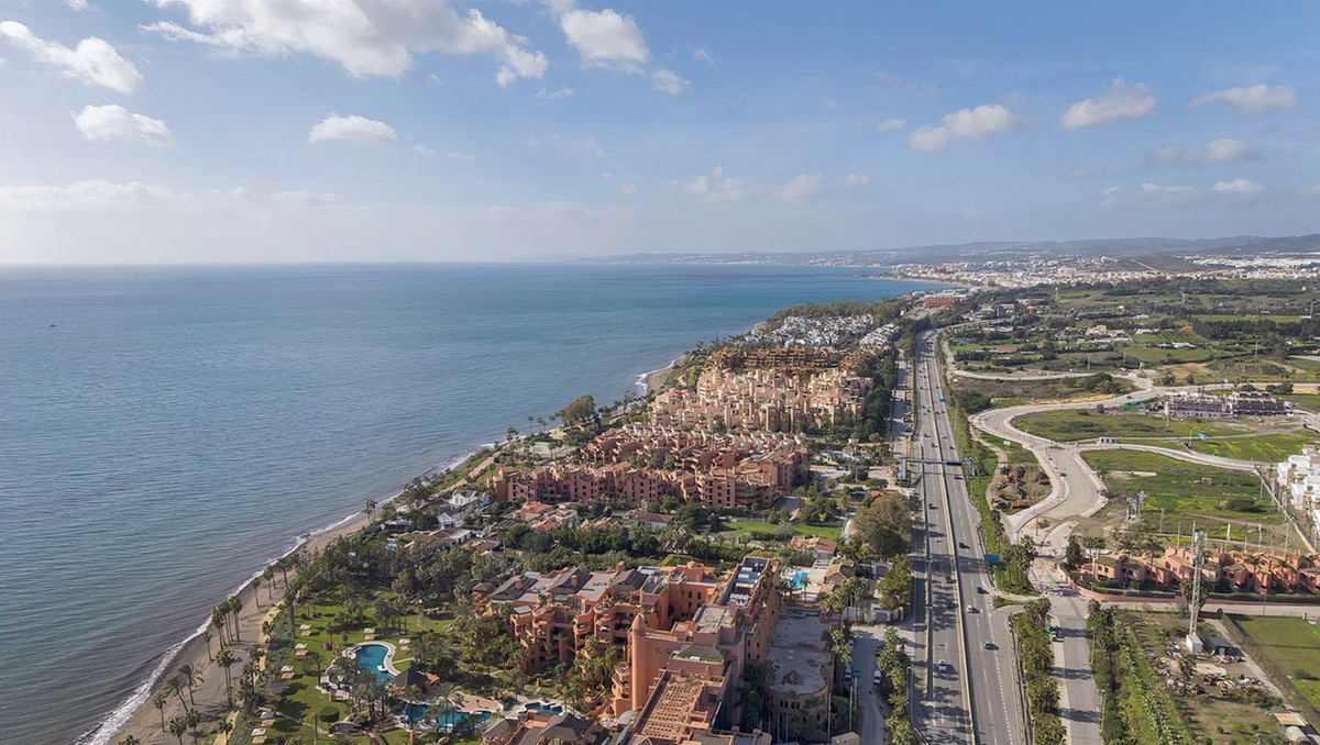 Apartment for sale in Estepona