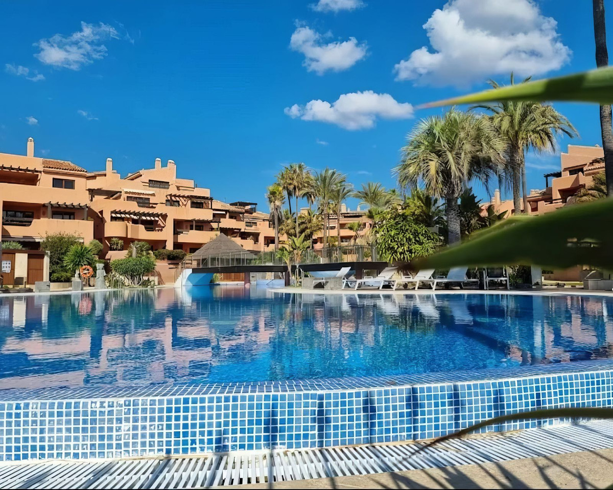 Apartment for sale in Estepona