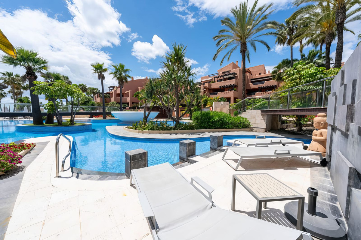 Apartment for sale in Estepona