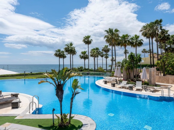 Apartment for sale in Estepona