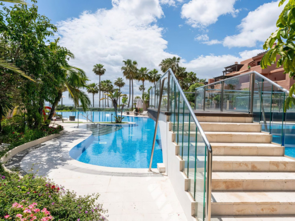 Apartment for sale in Estepona