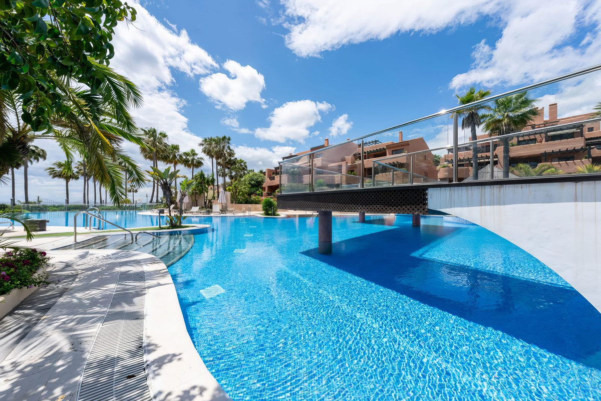Apartment for sale in Estepona