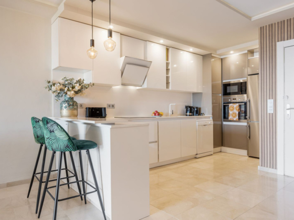 Apartment for sale in Estepona